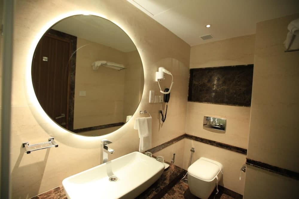 Riverview Hotel