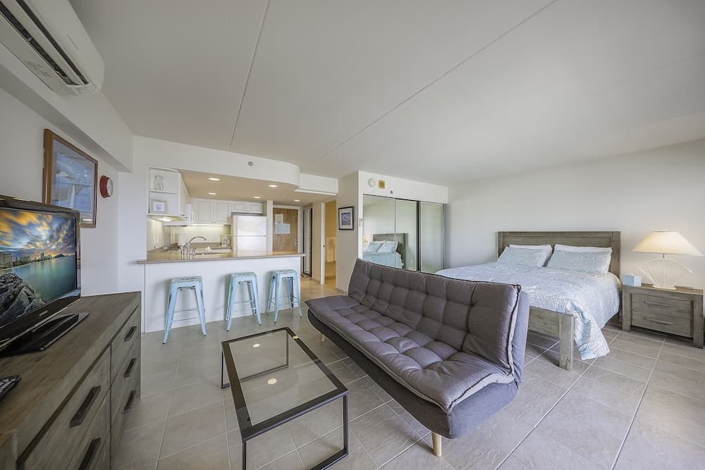 Ilikai by Luana Hawaii Vacation Rentals
