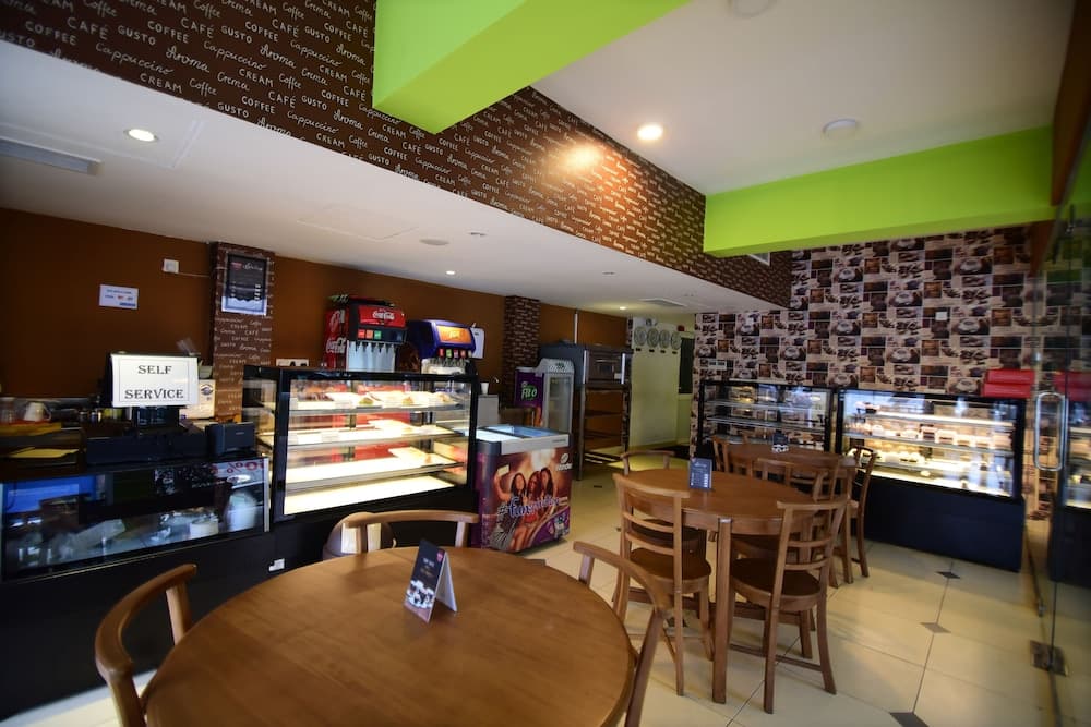 Thilhara Days Inn