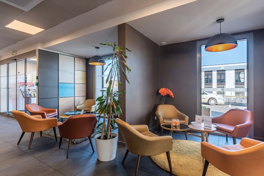 B&B HOTEL CHARTRES Océane