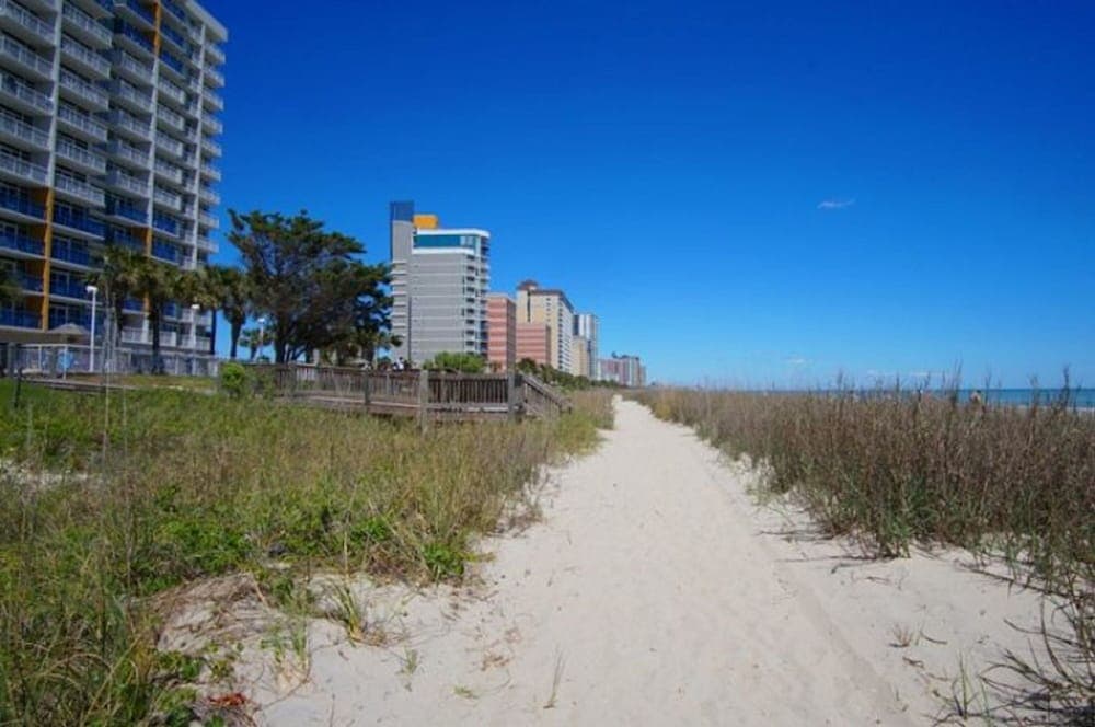 Roxanne Towers by Elliott Beach Rentals