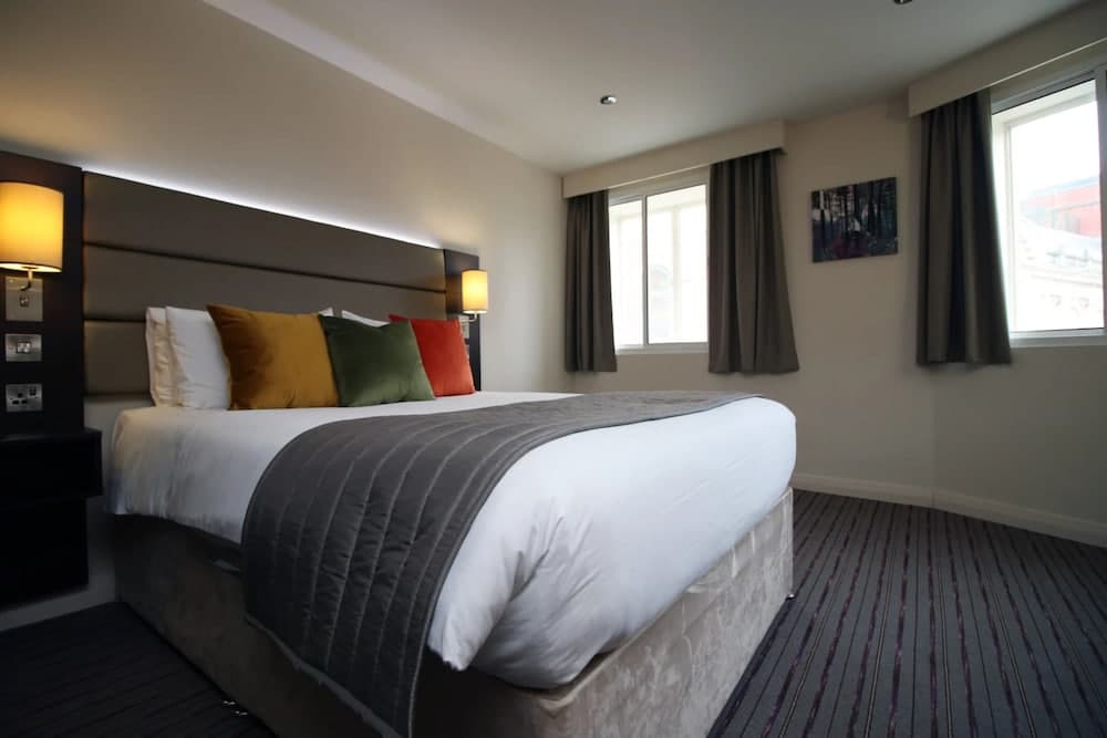 Belvilla Newport City Centre Hotel - Lifestyle