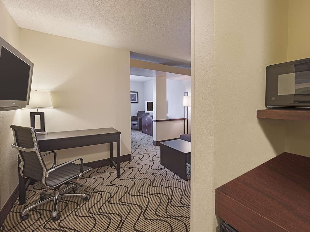 La Quinta Inn & Suites by Wyndham Central Point - Medford