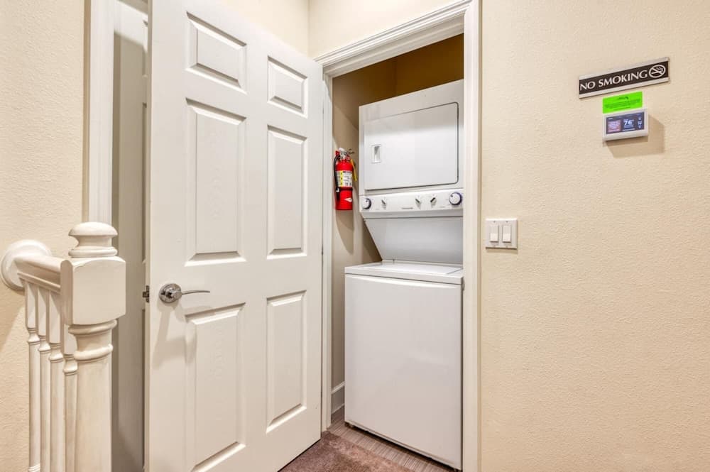 Nice and Pleasant Townhome Villa With Private Pool Near Disney
