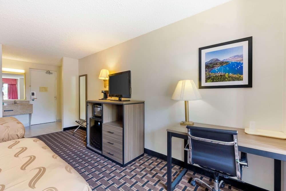 Quality Inn Huron