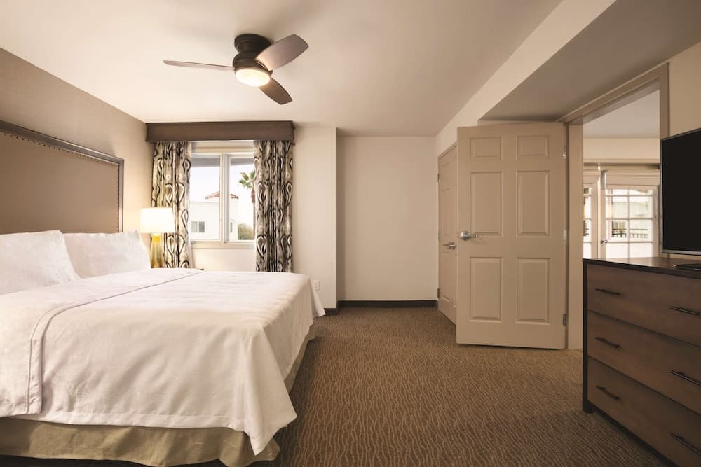 Homewood Suites by Hilton Tucson/St. Philip's Plaza Univ