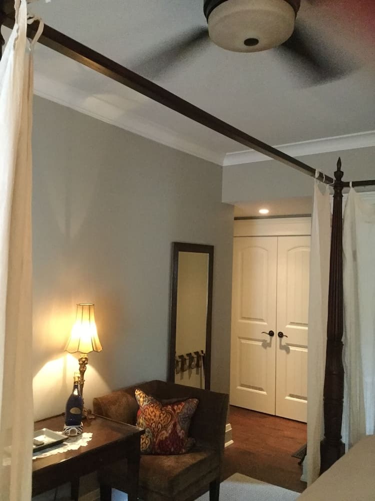 Echo Woods B&B