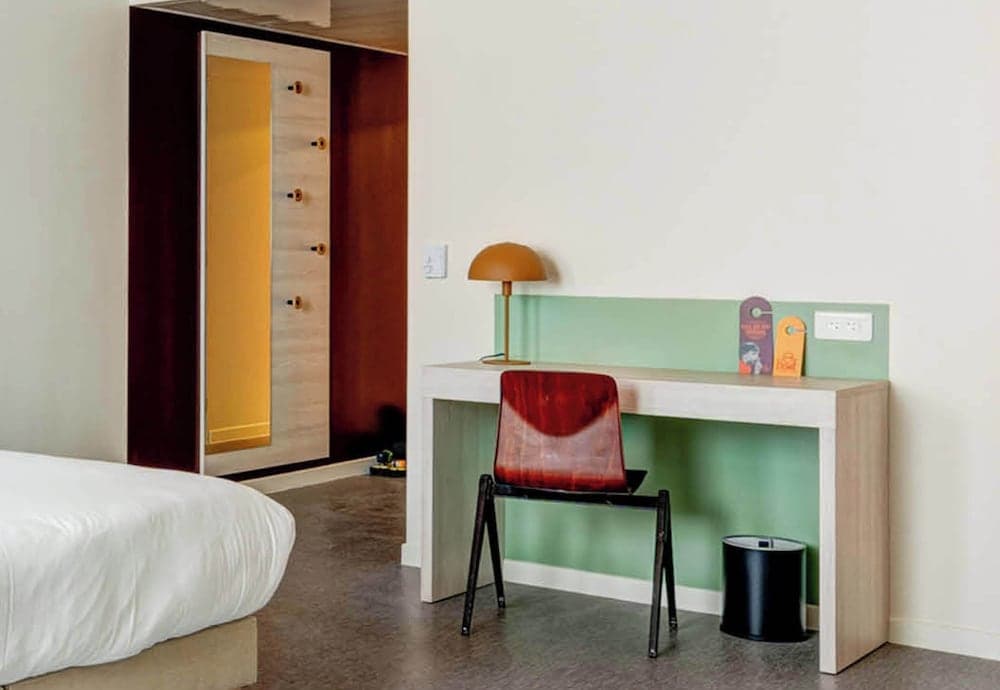 B&B HOME Paris Mairie de Saint-Ouen