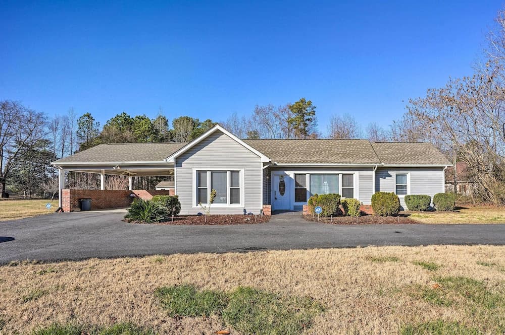 Prince George Getaway Near Historic Sites!