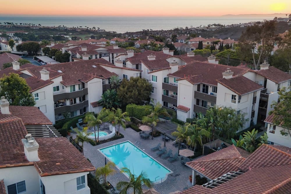 Coastal Retreat With Pool, Hot Tub, BBQ Patio & Minutes to Dana Point Harbor, Monarch Beach, Laguna Beach & Golf Courses Ritz Pointe Condo