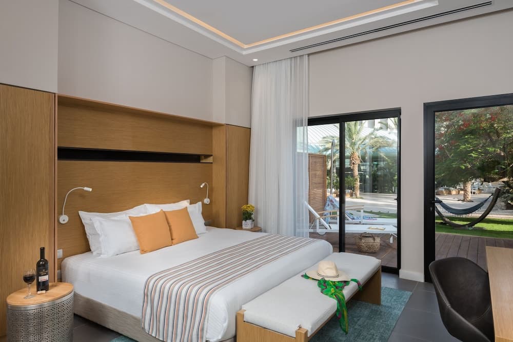Oasis Spa Club Dead Sea Hotel