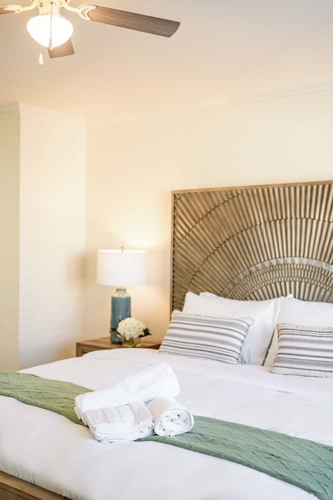 Modern Glendora Retreat Family Getaway Near Cal Poly & Mt. SAC