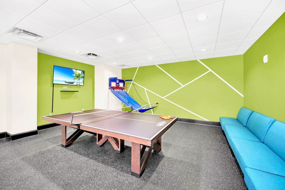Upstay Family-friendly Condo w Pool Near Disney