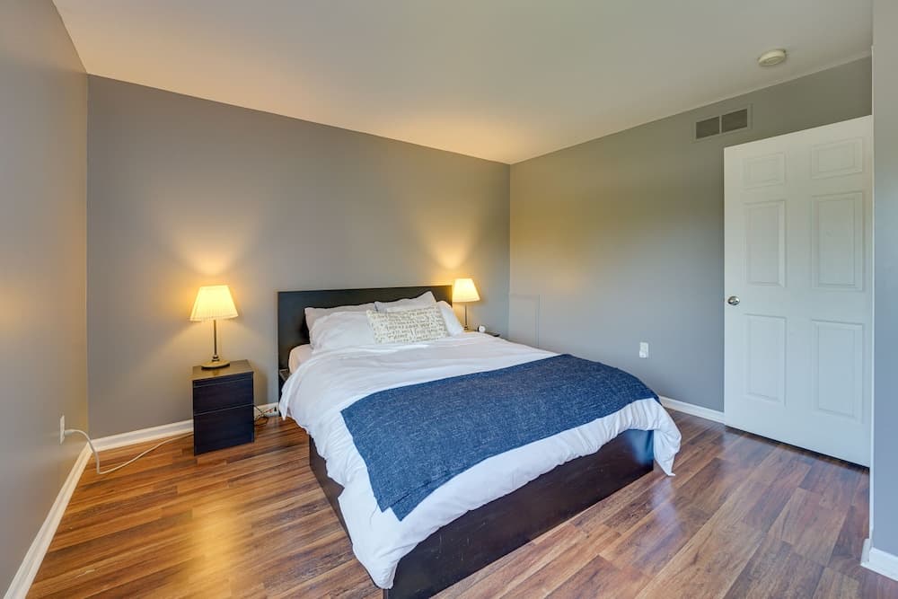 Pet-friendly Vacation Rental in Wixom w/ Hot Tub!
