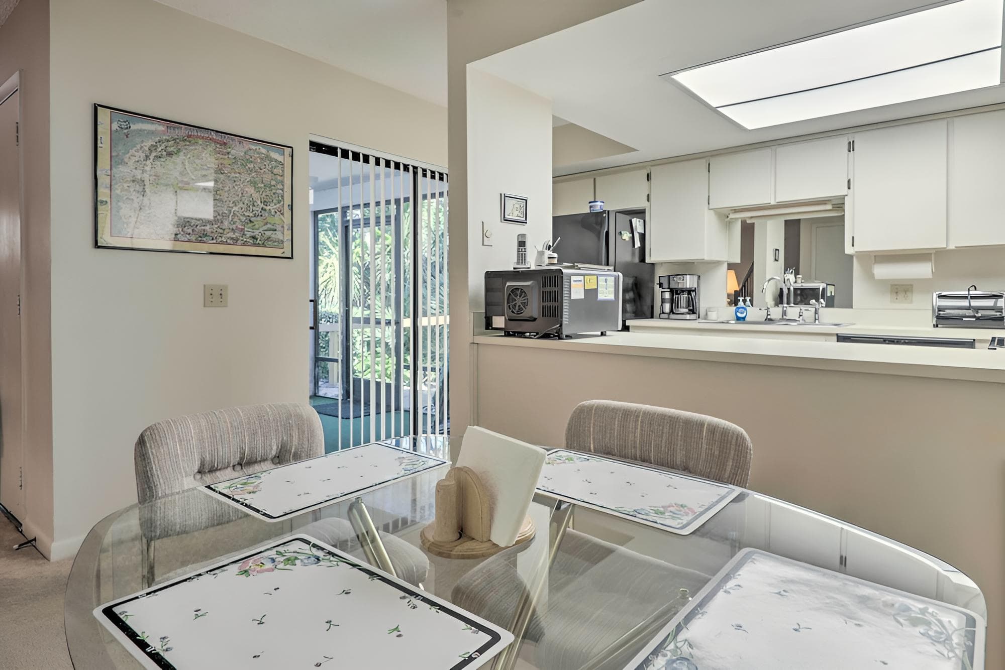 Condo w/ Amenities: Walk to New Smyrna Beach!