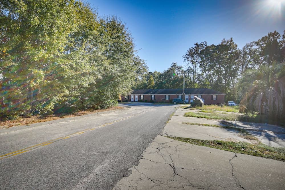 Quaint Orangeburg Townhome Near Hospitals & Campus