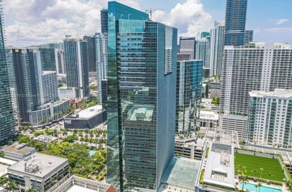 AKA Brickell 32th Free Parking by Palermo Home