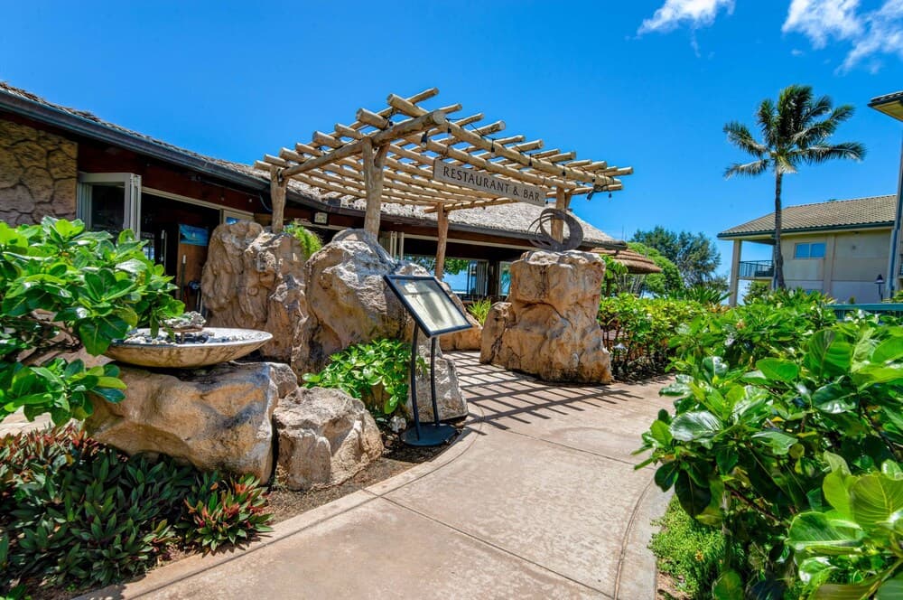 Hale Tiare 2 Bedroom Condo by RedAwning