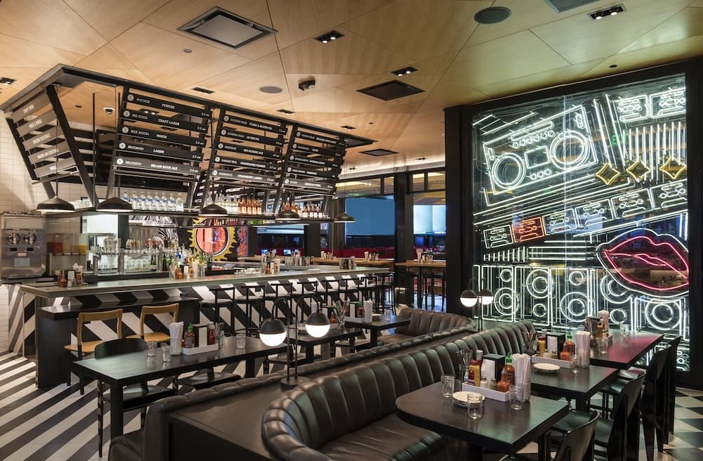 dining