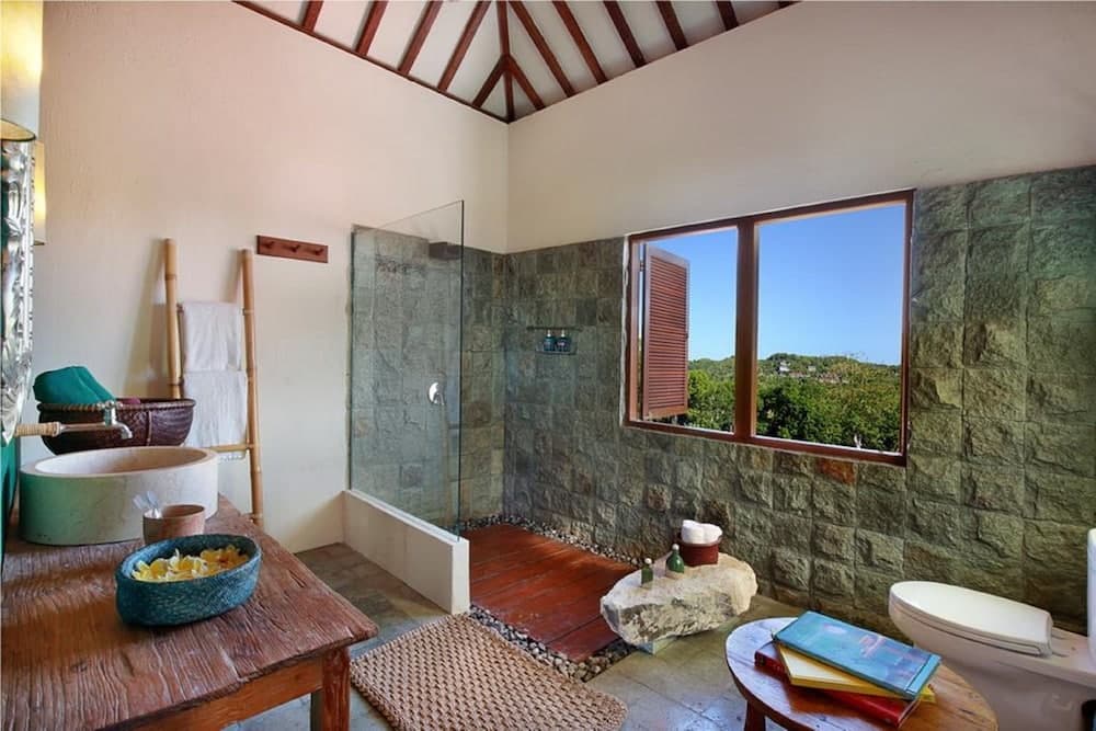 PinkCoco Uluwatu - Constant Surprises & for Cool Adults Only