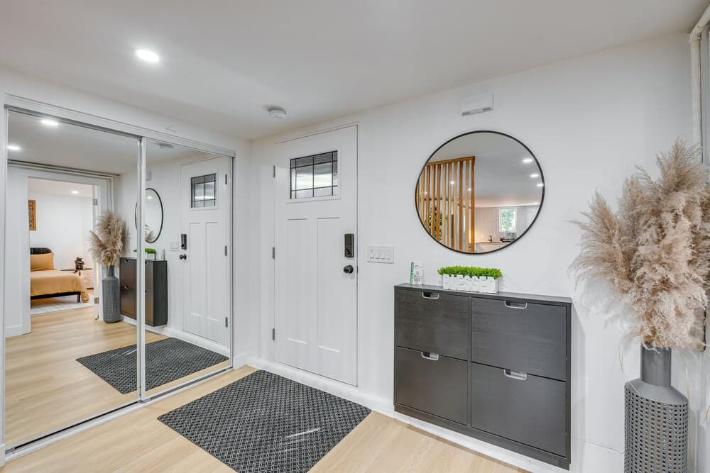 Sleek Sacramento Apt < 2 Mi to Downtown!