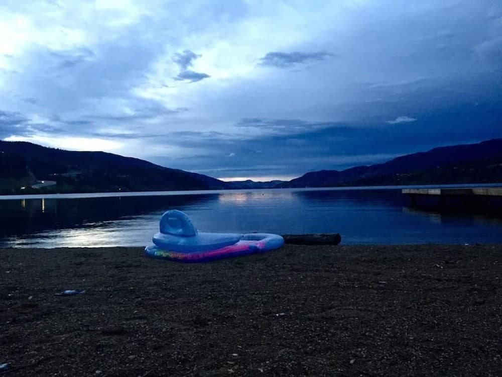 Kokanee Beach Resort Motel