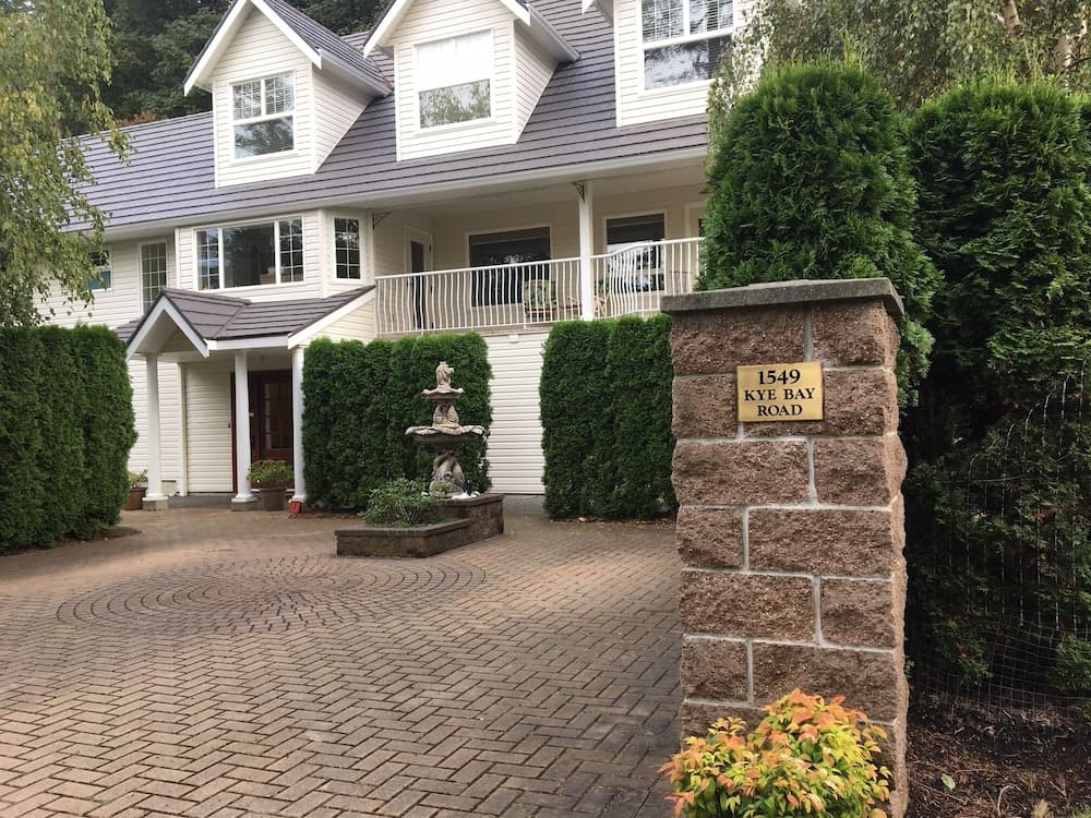 Kye Bay B&B