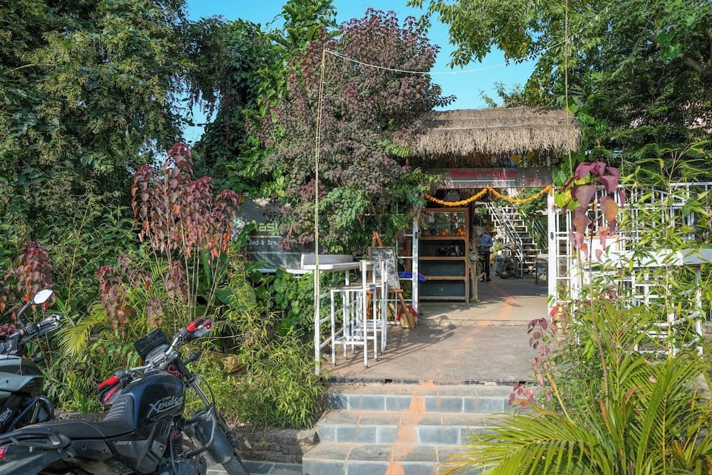 Aashraya Bed and Breakfast