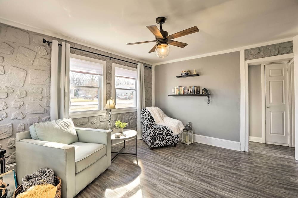 'highlands Cottage' Upscale Getaway w/ Yard!