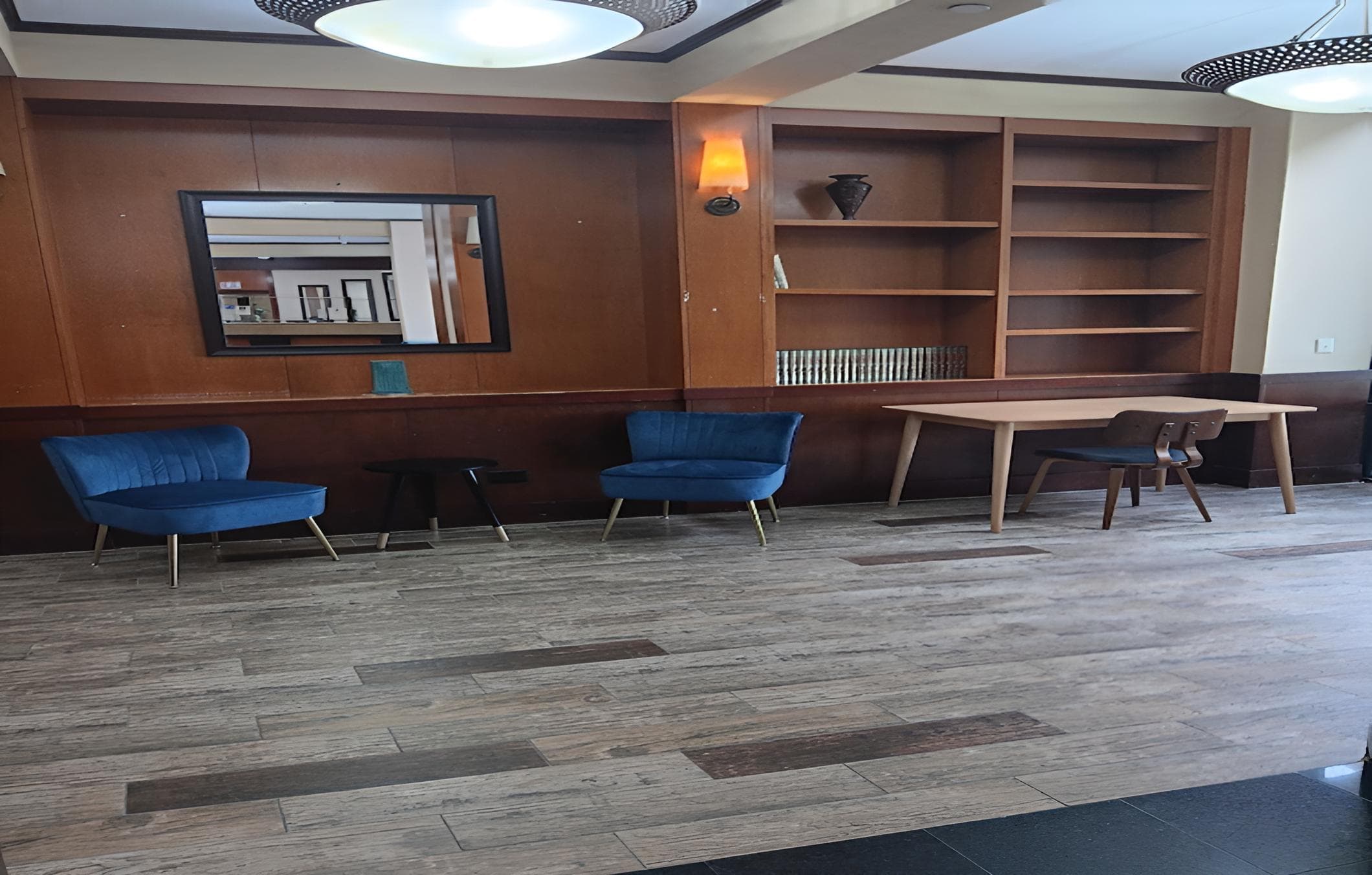 Clarion Hotel & Suites