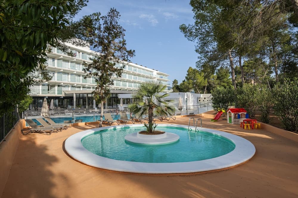 Els Pins Resort and Spa