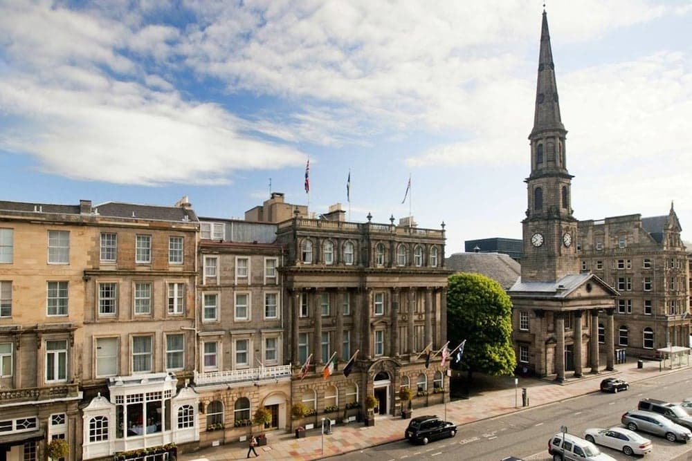 JOIVY Luxury George Street Apartments: Edinburgh Suite