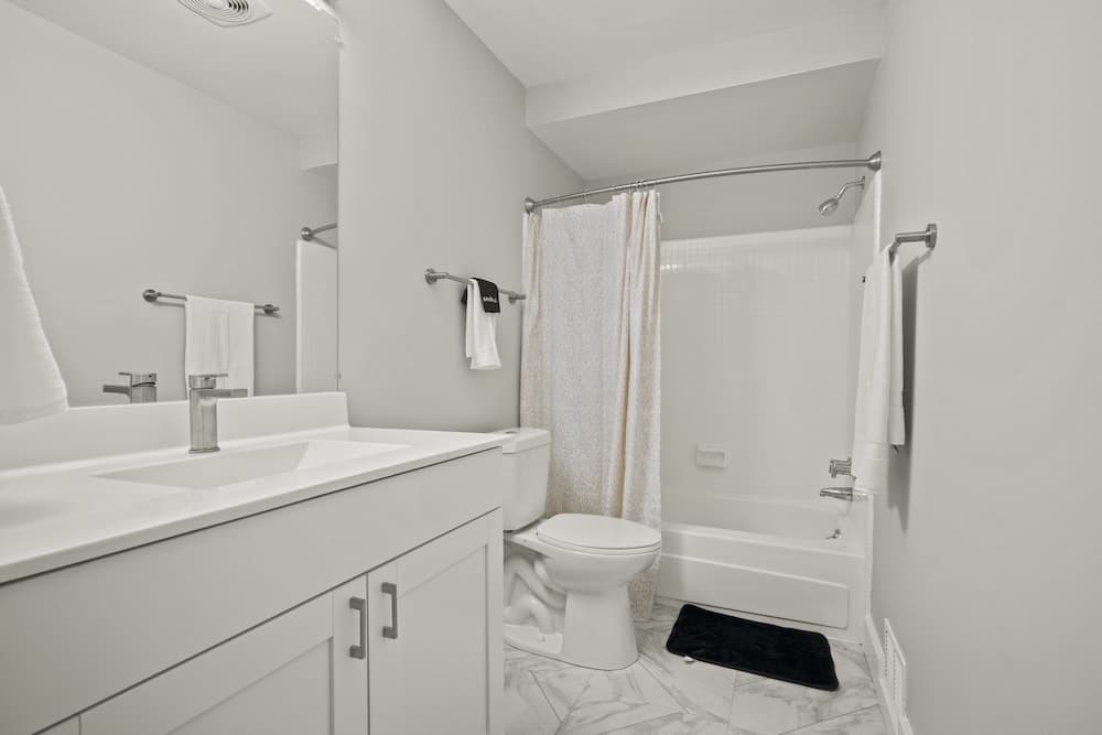 2BR Stay Close to Downtown