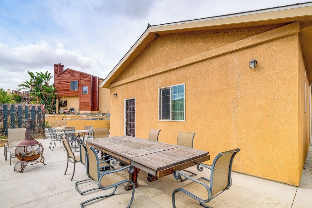 Game Room + Fire Pit: Quiet Family Home in Bonita
