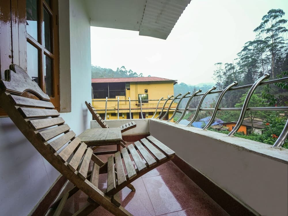 OYO 10641 Hotel Misty Hills
