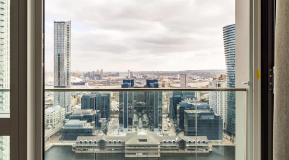 Charles Hope Apartment Canary Wharf