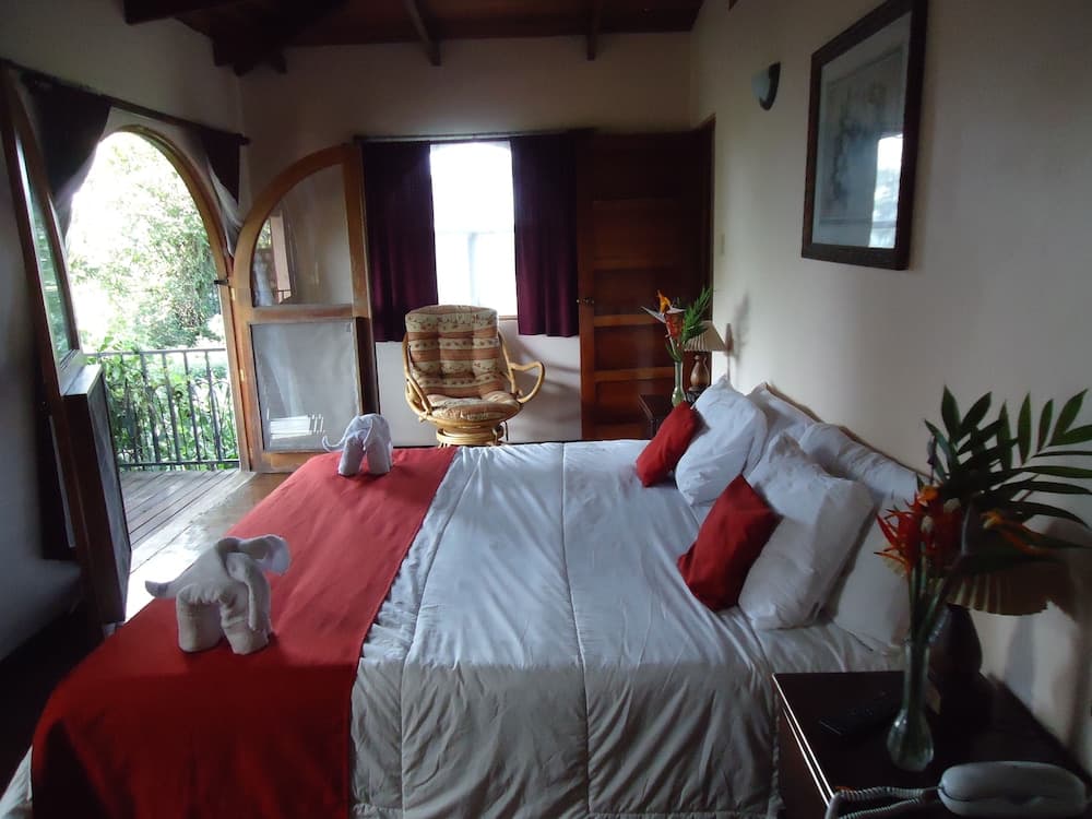 La Catalina Hotel and Suites