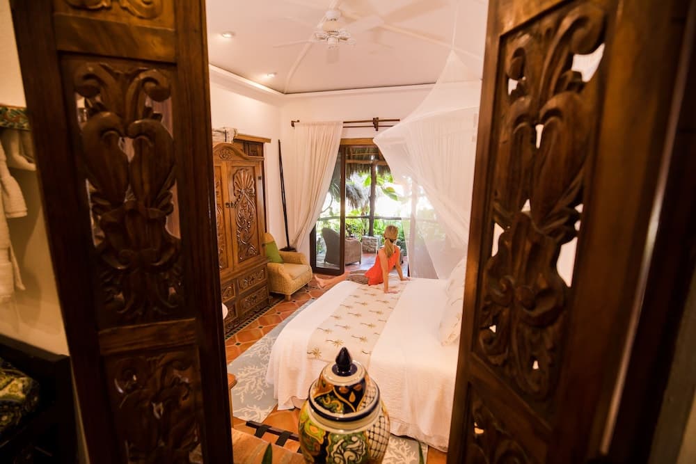 Casa de Mita Hotel