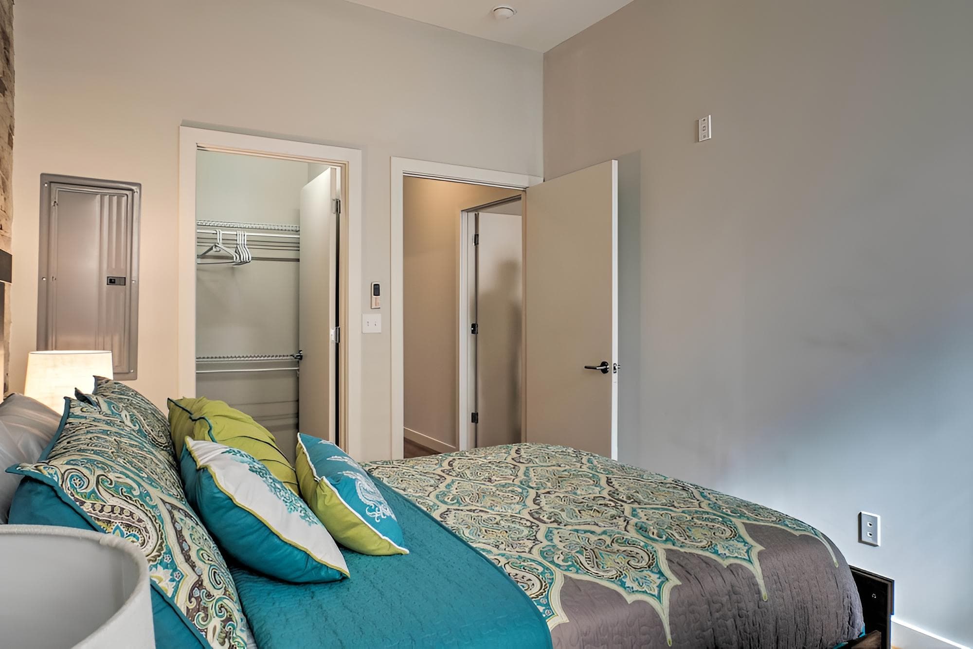 Cityscape I - Sleeps 8