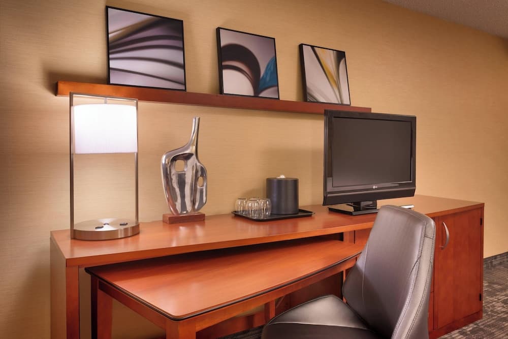 Courtyard by Marriott Sandy