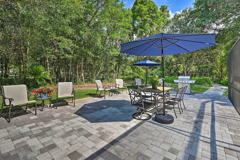 Huge Lutz Family Retreat w/ Game Room & Pool!