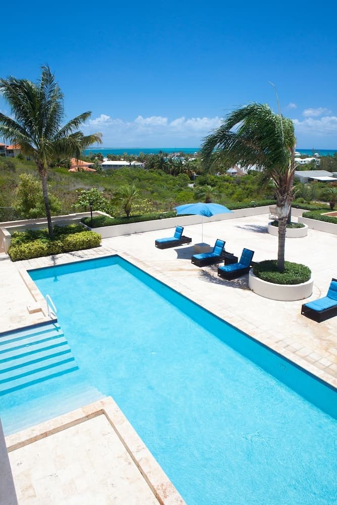 Hotel La Vista Azul