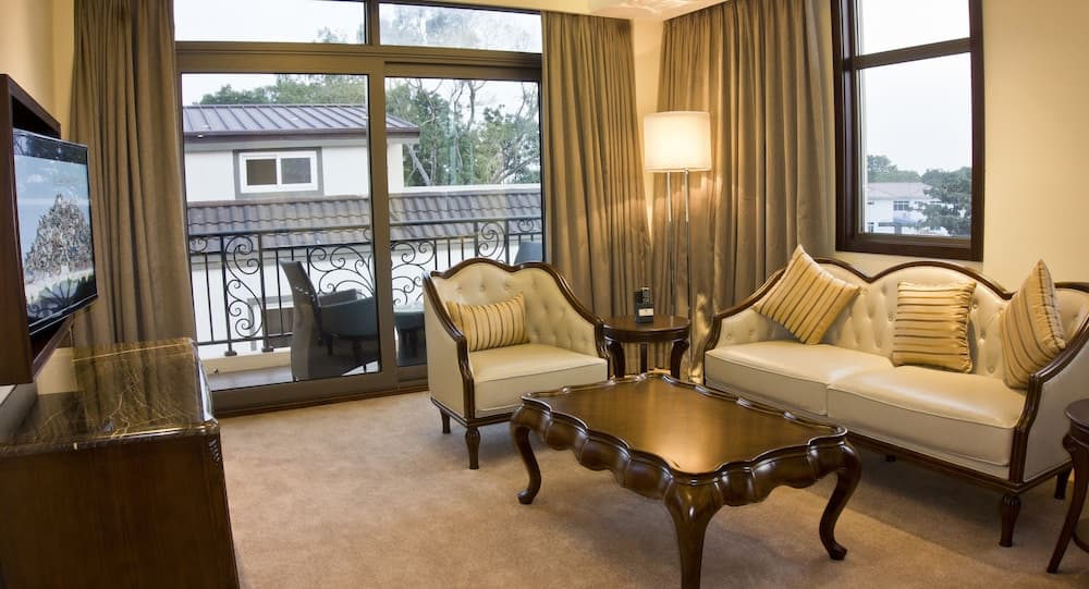 Tang Palace Hotel