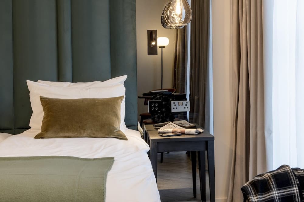 The Wellington Glasgow By Adina