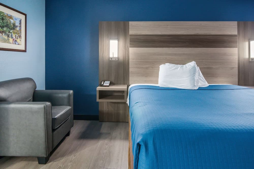 Rodeway Inn Carrollton I-35E