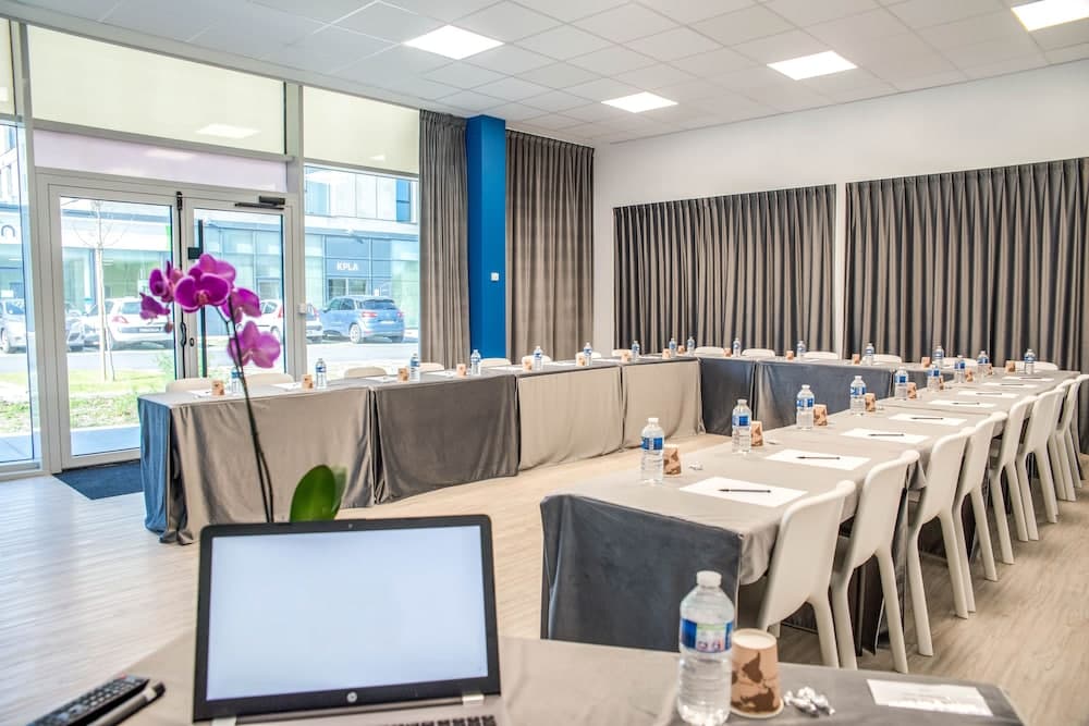 meeting & event spaces