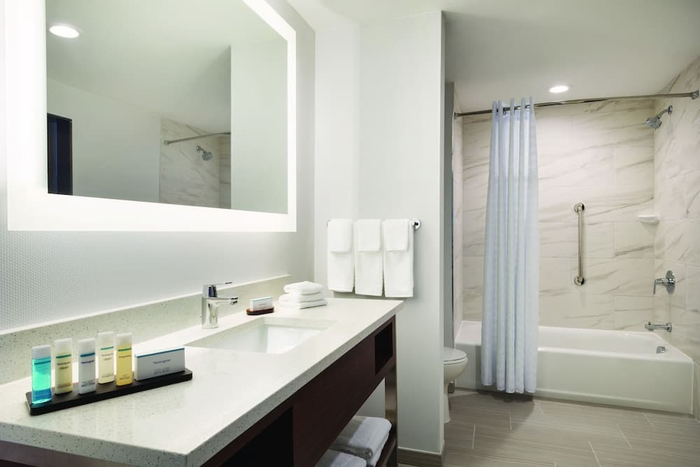 Embassy Suites by Hilton Noblesville Indianapolis Convention Center