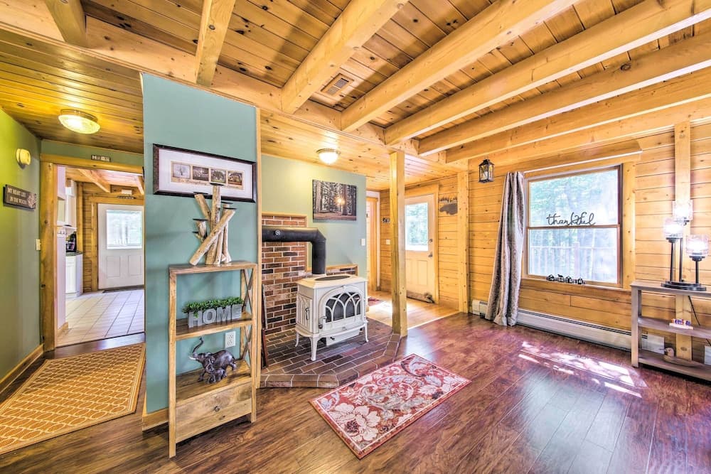Spacious Down East Cabin w/ Deck + Views!
