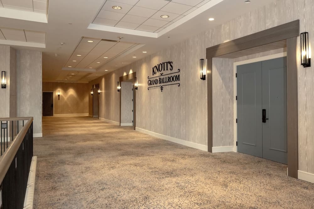meeting & event spaces