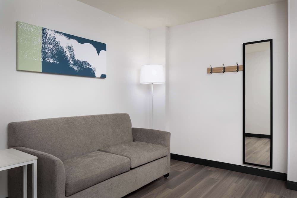 Spark by Hilton Guelph